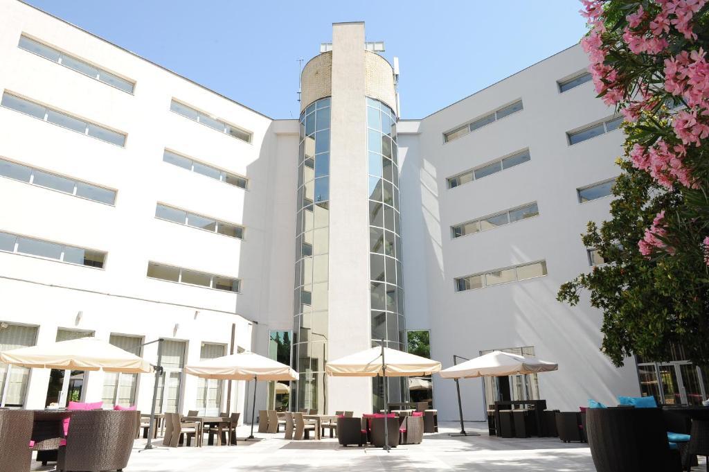 City Hotel Podgorica Exteriér fotografie