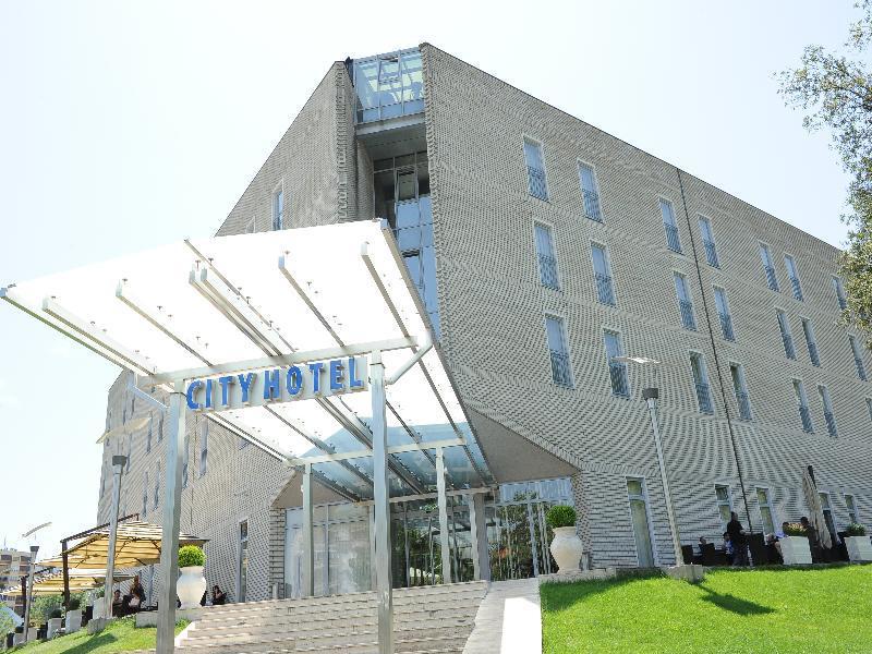 City Hotel Podgorica Exteriér fotografie