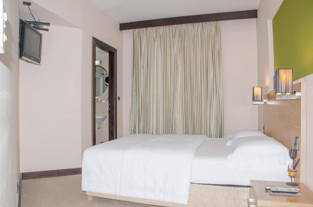 City Hotel Podgorica Pokoj fotografie