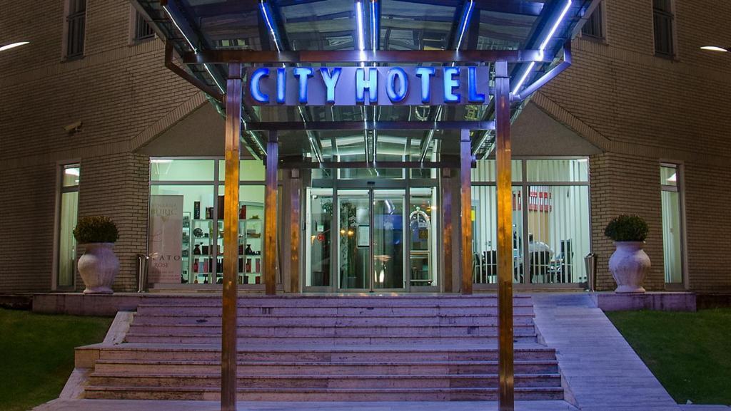 City Hotel Podgorica Exteriér fotografie